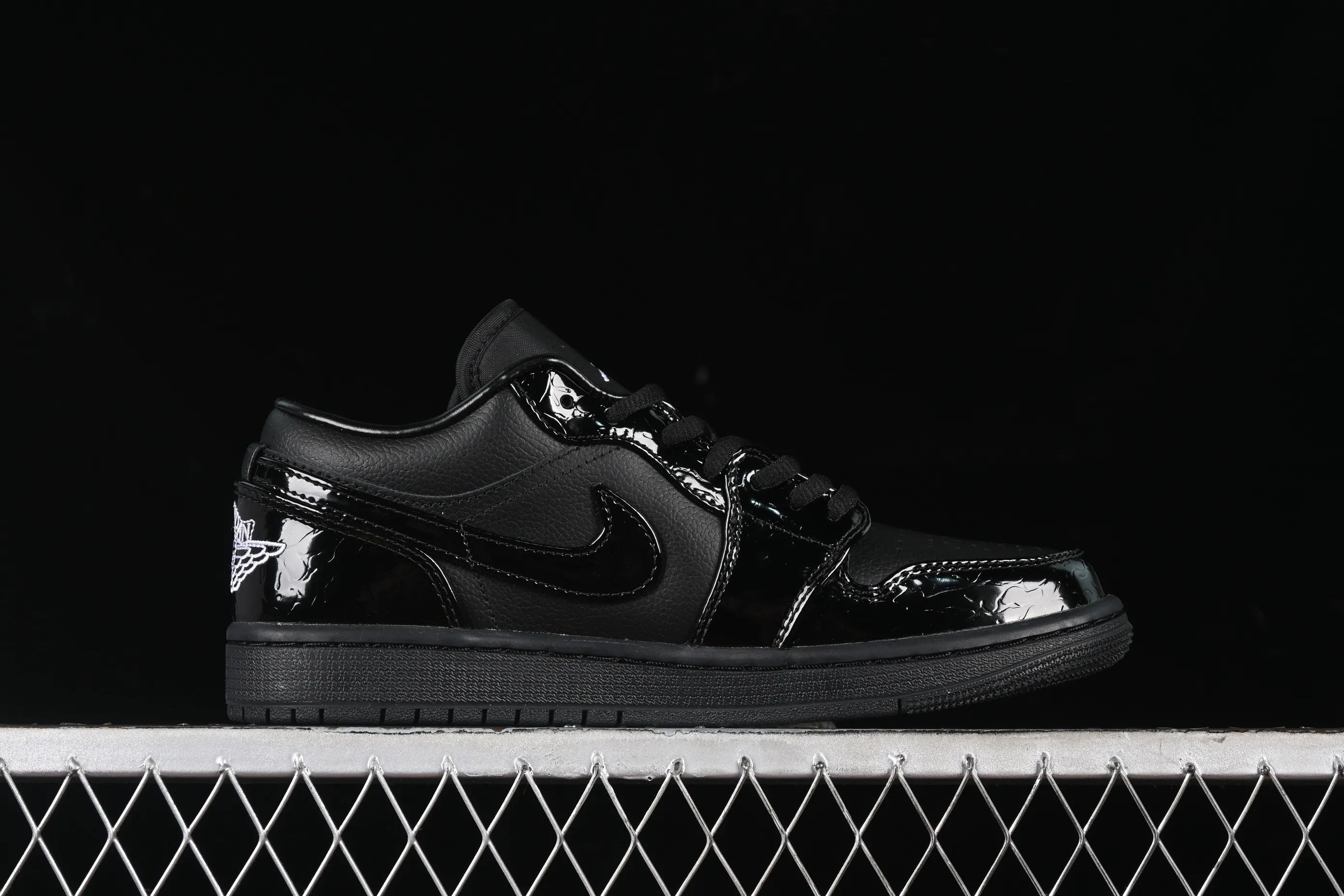 All categories Air Jordan Jordan series basketball shoes Air Jordan 1 Low G version pure original Air Jordan 1 Low "Black Croc" AJ1 Joe 1 crocodile black low-top cultural casual sneakers HJ7743-010